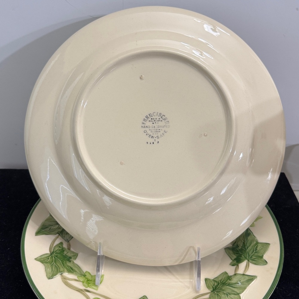 2 -1950s Vintage Franciscan American Green Ivy 10.5“ Dinner Plates - Picture 2 of 3